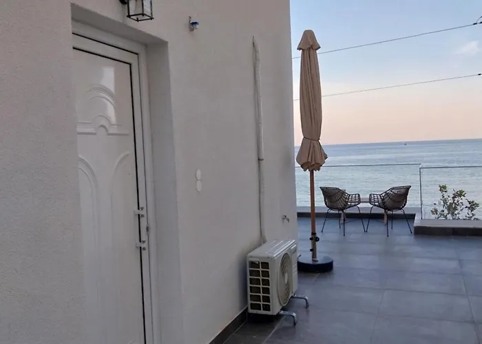 Galazio Seaside Luxury & Coffee Shop Apartament