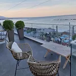 Galazio Seaside Luxury & Coffee Shop 公寓 帕拉塔蒙