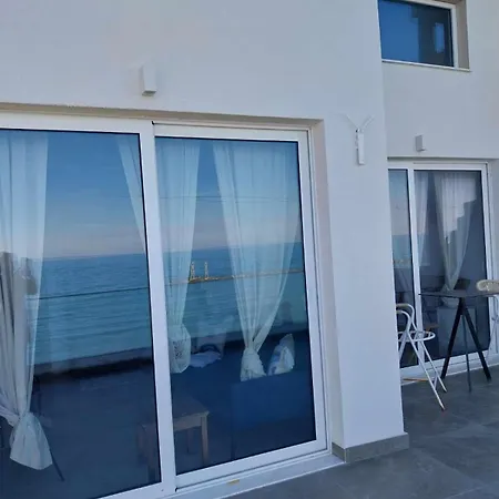 Galazio Seaside Luxury Rooms&coffee Shop