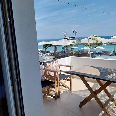 Galazio Seaside Luxury & Coffee Shop * Platamonas