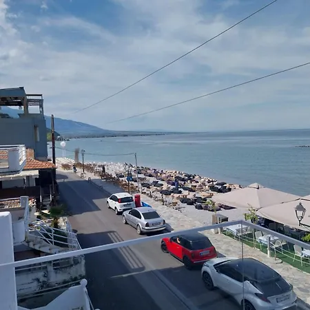 Galazio Seaside Luxury Rooms&coffee Shop *