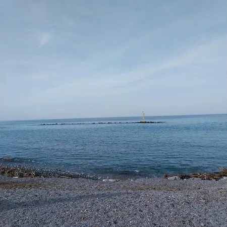Galazio Seaside Luxury & Coffee Shop Apartment *