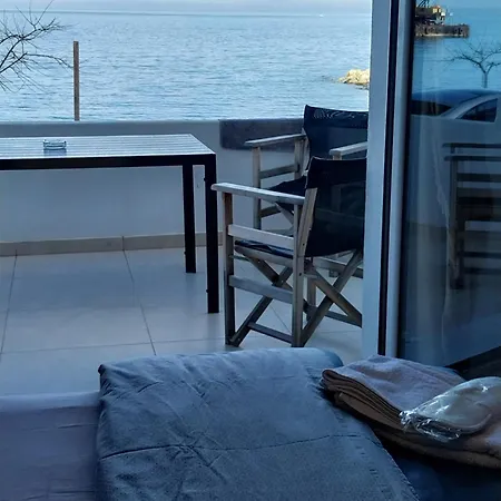 Galazio Seaside Luxury & Coffee Shop 公寓