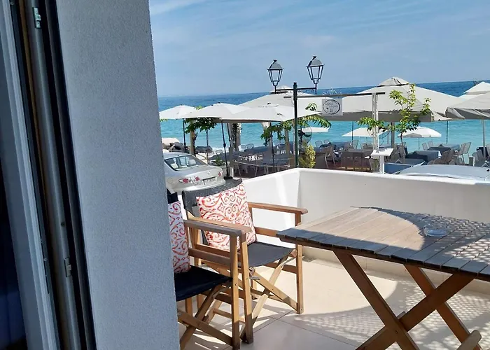 Galazio Seaside Luxury & Coffee Shop * Platamonas