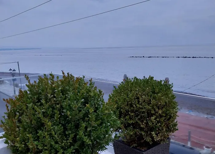 Galazio Seaside Luxury & Coffee Shop *